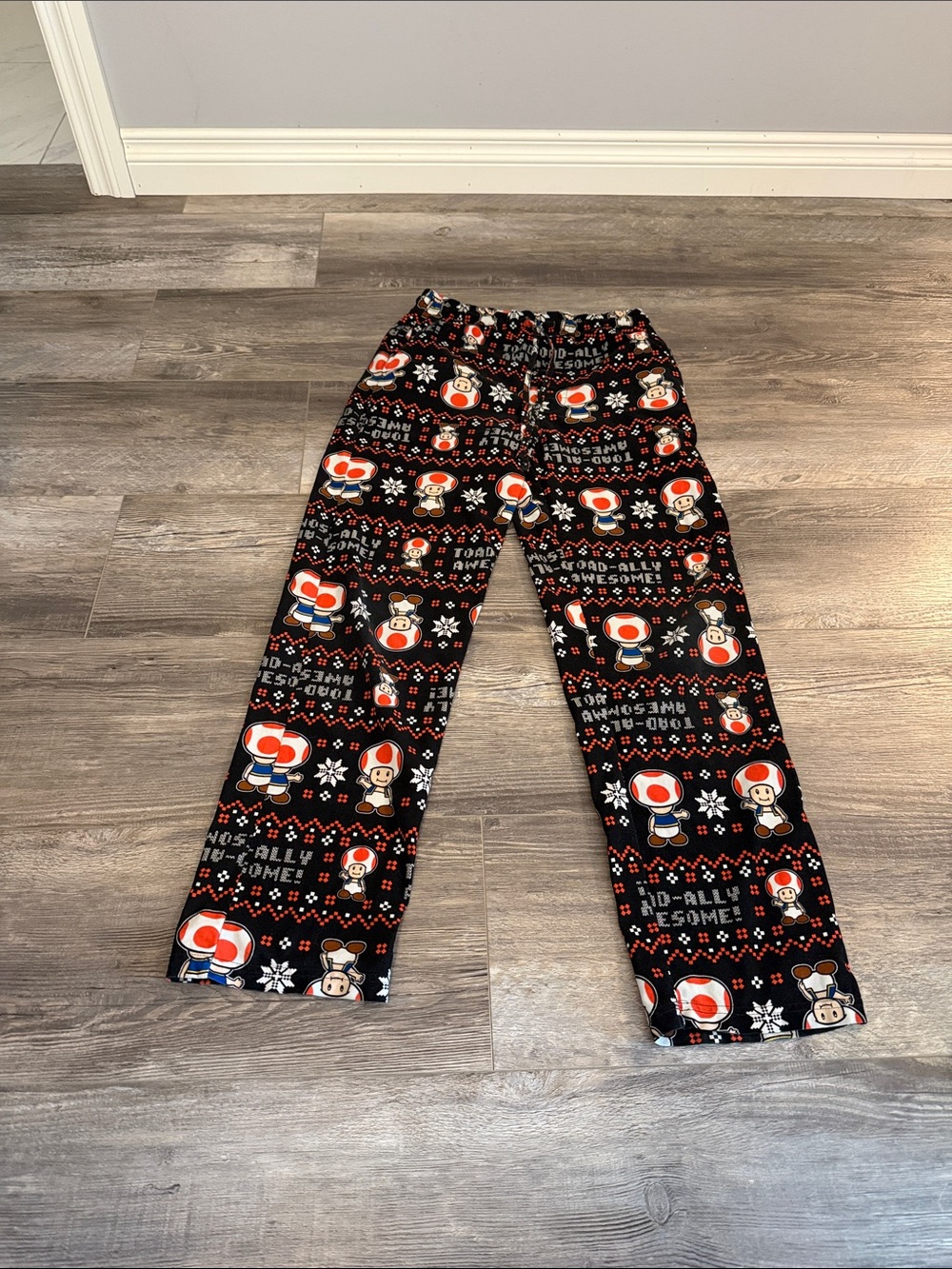 Super Mario Black Pajama Pants with Red & White Character Print